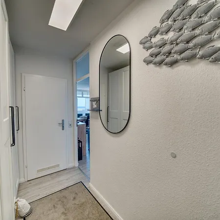 - Haus F, App 0f0503 *